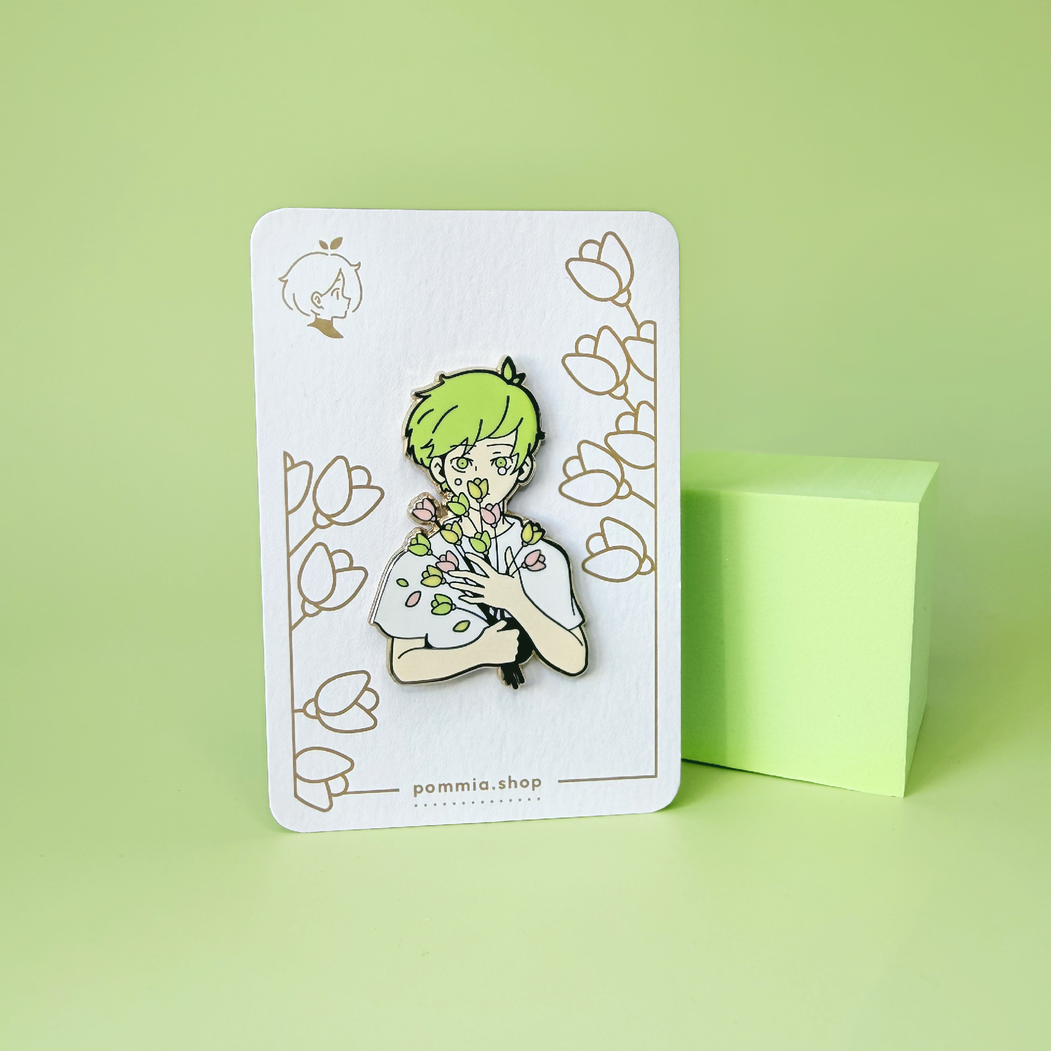 Crying boy's flowers - Pin's en émail